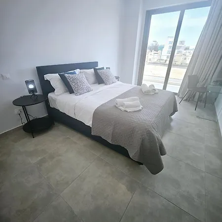 One Bedroom Apartment, Universal Residences Apartment