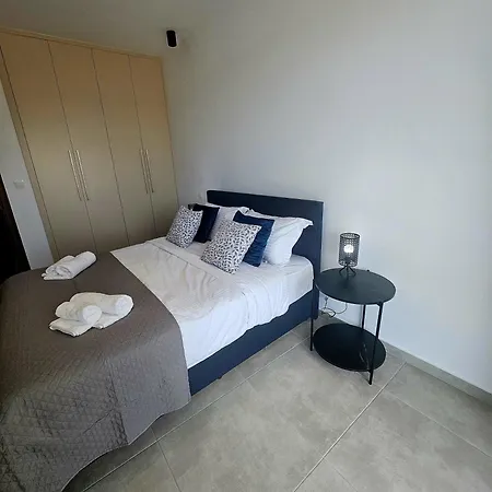 One Bedroom Apartment, Universal Residences Apartment